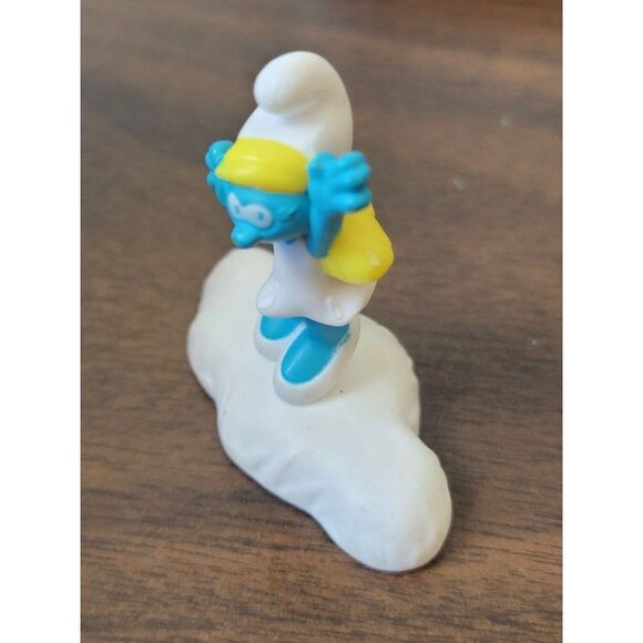 Smurfette McDonald's 2017 peyo toy figure - Picture 2 of 4